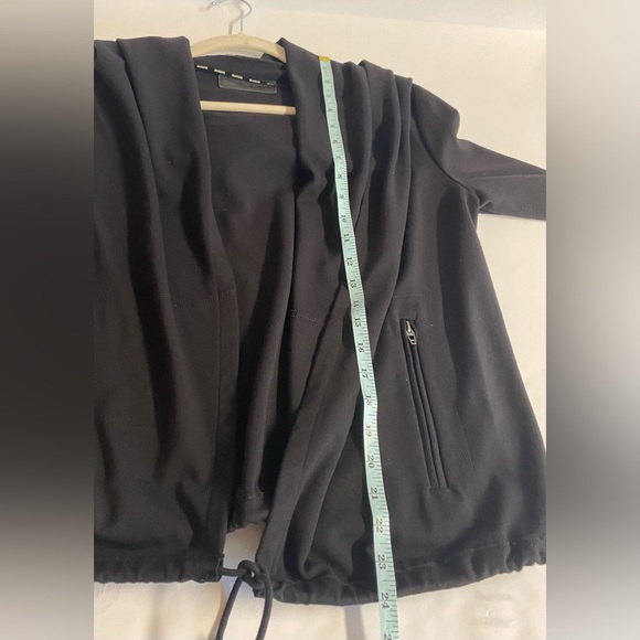 BLANKNYC -black open front lightweight hoodie with cinch tie bottom Size S - Picture 9 of 9